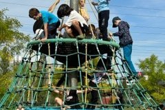 Chodovská tvrz - bojovka "devadesátky"